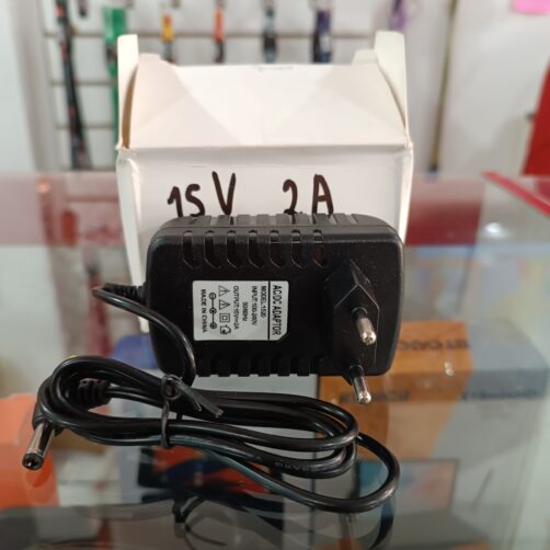 CARGADOR 15V 2A GENERICO