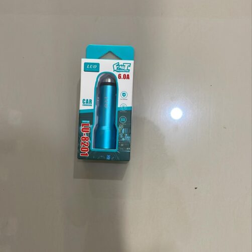 CARGADOR PARA AUTO LU-8201